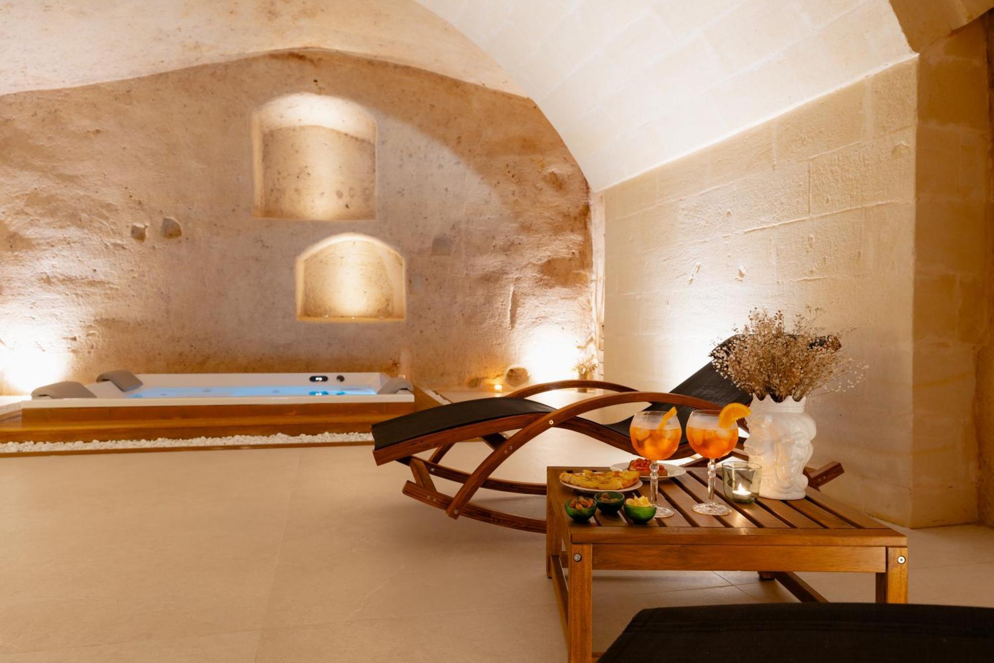 Endea Suite Rooms & Lounge Spa มาเตรา ภายนอก รูปภาพ