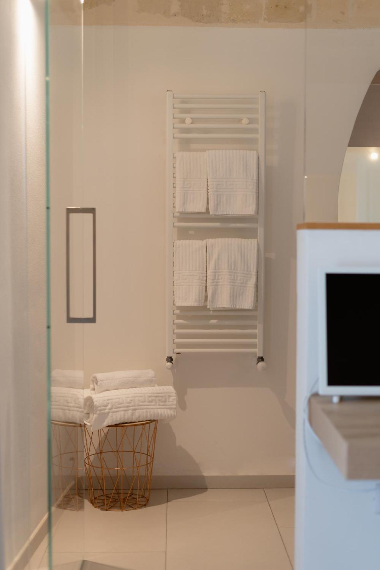 Endea Suite Rooms & Lounge Spa มาเตรา ภายนอก รูปภาพ